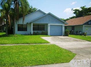 1462 Summit Run Cir, West Palm Beach, FL 33415
