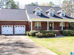 433 Eagle Point Dr, Pell City, AL 35128