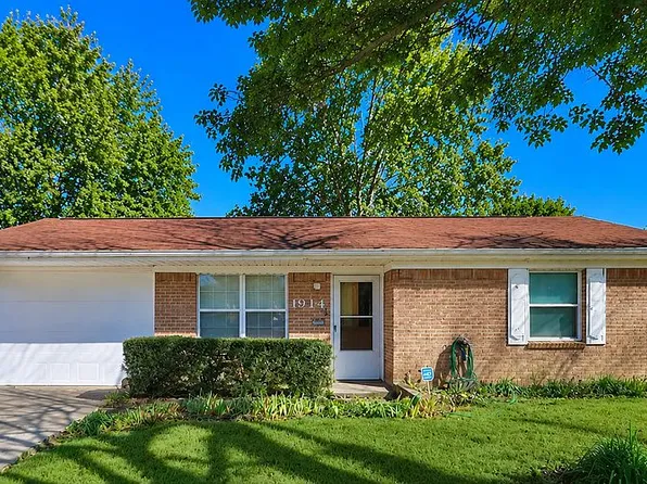 1914 Del Oak Dr, Mesquite, TX 75149