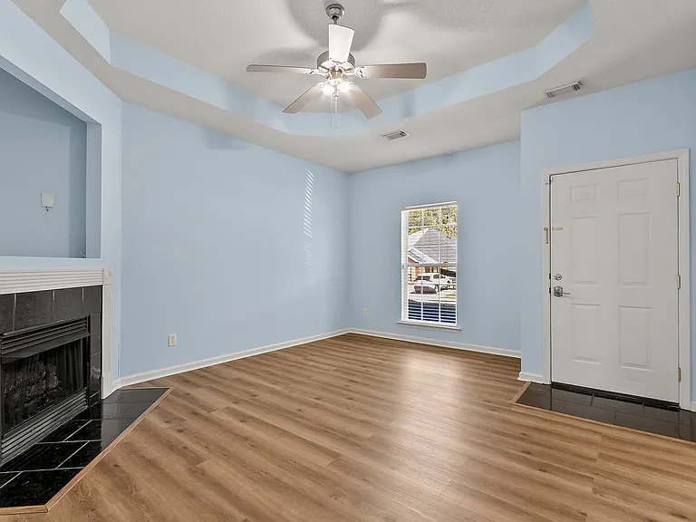 6402 Covington Villas Dr — Photo 7