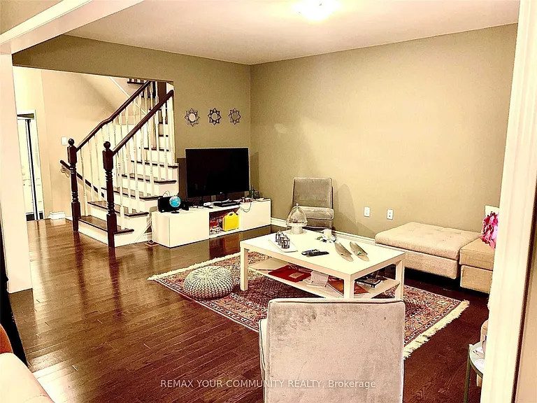 312 Jean Lndg — Photo 5