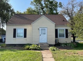 700 S Palmetto Ave, Marshfield, WI 54449
