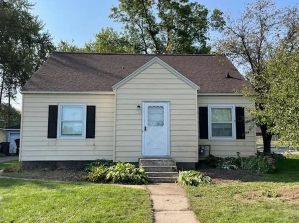 700 South PALMETTO AVENUE, Marshfield, WI 54449