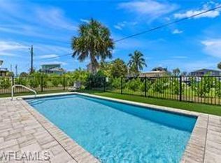 131 Gulf Island Dr, Fort Myers Beach, FL 33931