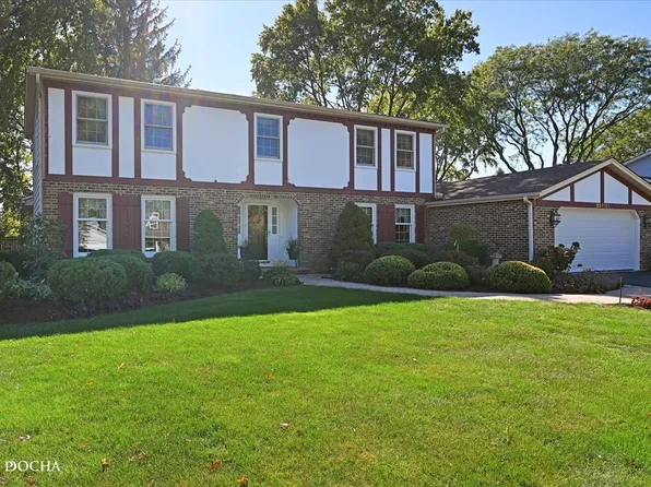 25W161 Jane Ave, Naperville, IL 60540