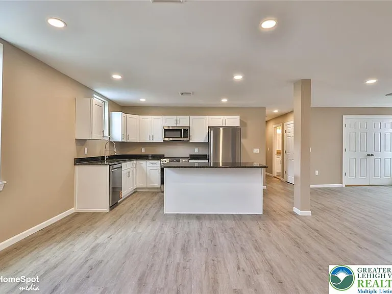 1210 W Turner St #2 — Photo 10