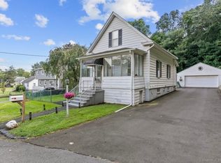 16 Taft St, East Haven, CT 06513