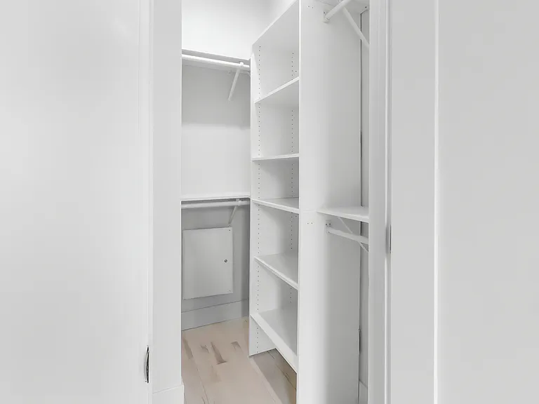 680 Hart St #3 — Photo 5
