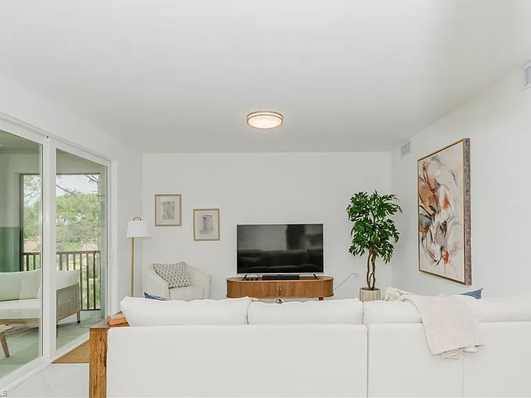18461 Copperhead Ct N #436 — Photo 12