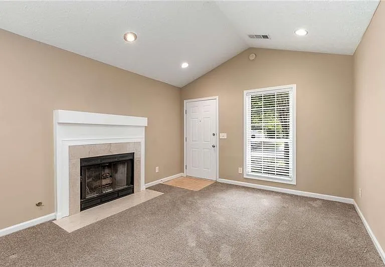 13387 Aventide Ln — Photo 5