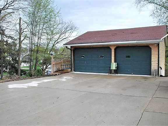 3rd image of 539 Frisco Ave