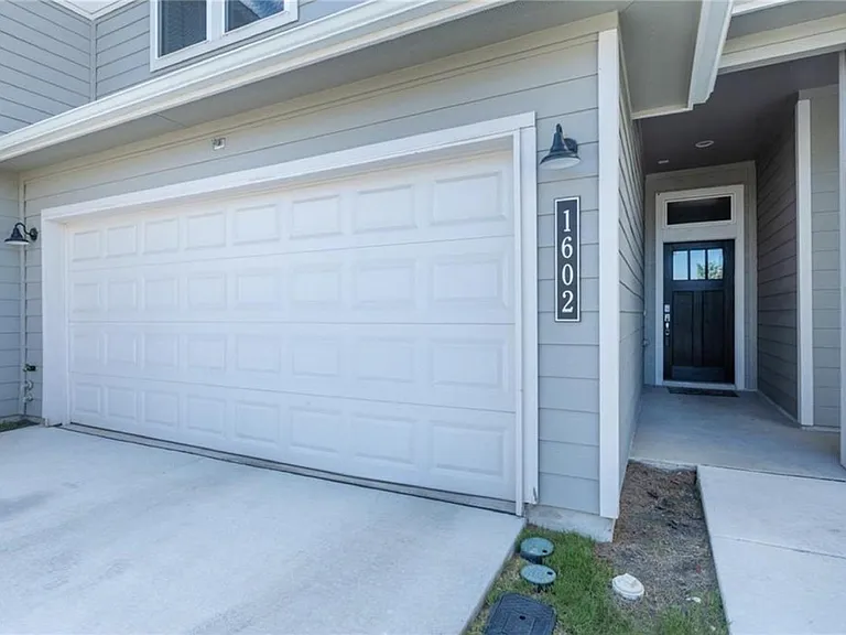 1602 Tun Tavern Trl — Photo 3