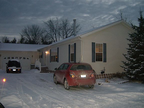 2nd image of 272 Rockford Circle