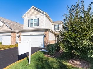 6N385 Whitmore Cir UNIT E, Saint Charles, IL 60174