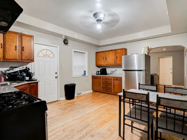 6211 26th St APT 3, Berwyn, IL 60402