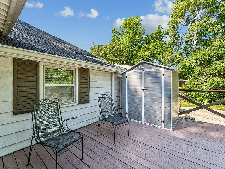 1220 Ashville Rd — Photo 23