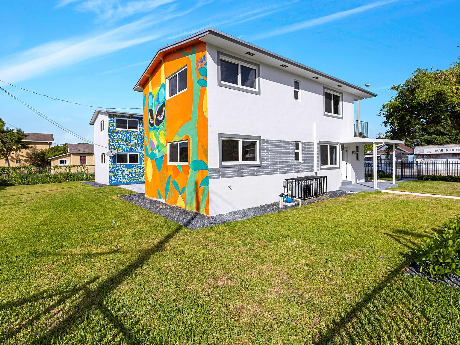 2 bed, 800 sqft, $2,200 — Photo 4
