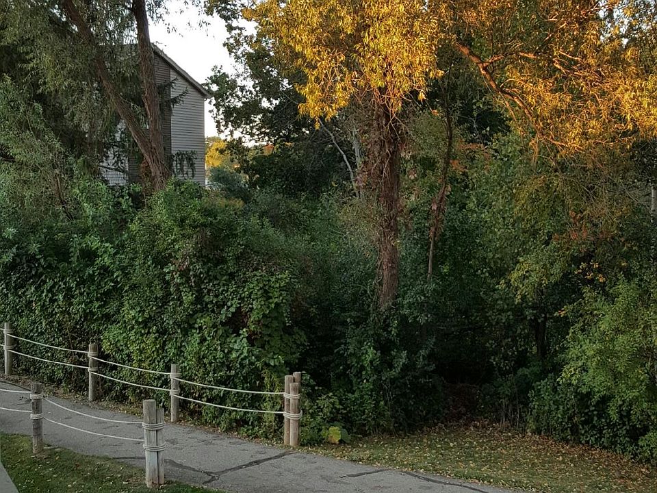 1st image of 4954 Oak Hill Dr