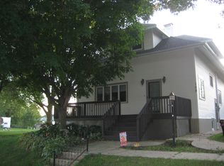 109 Elm St, Correctionville, IA 51016