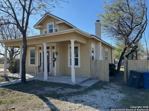 923. Saint Anthony, San Antonio, TX 78210