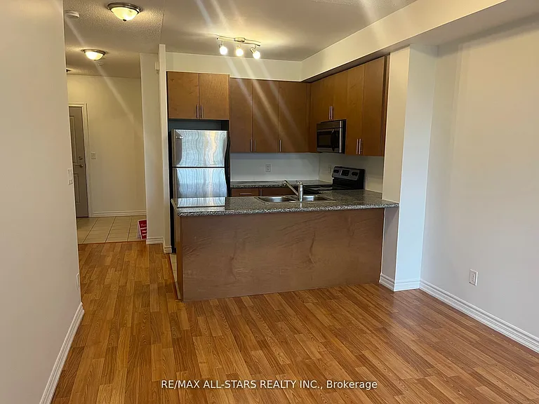 133 Wynford Dr #305 — Photo 6