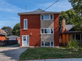296 Ahrens St W, Kitchener, ON N2H4E4