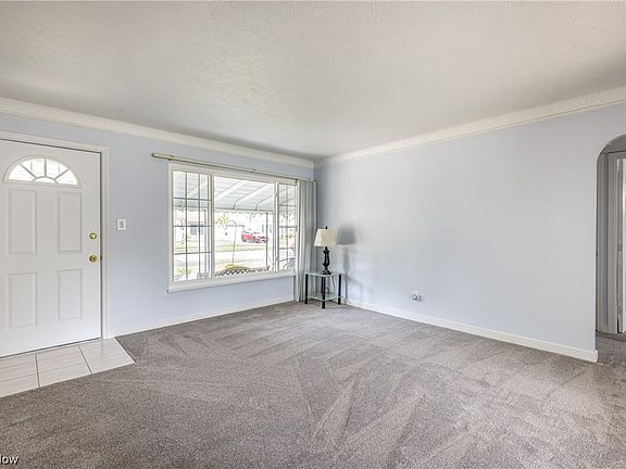 4th image of 14505 Rockfern Ave