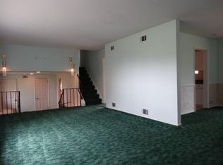 181 Highvue Dr, Venetia, PA 15367