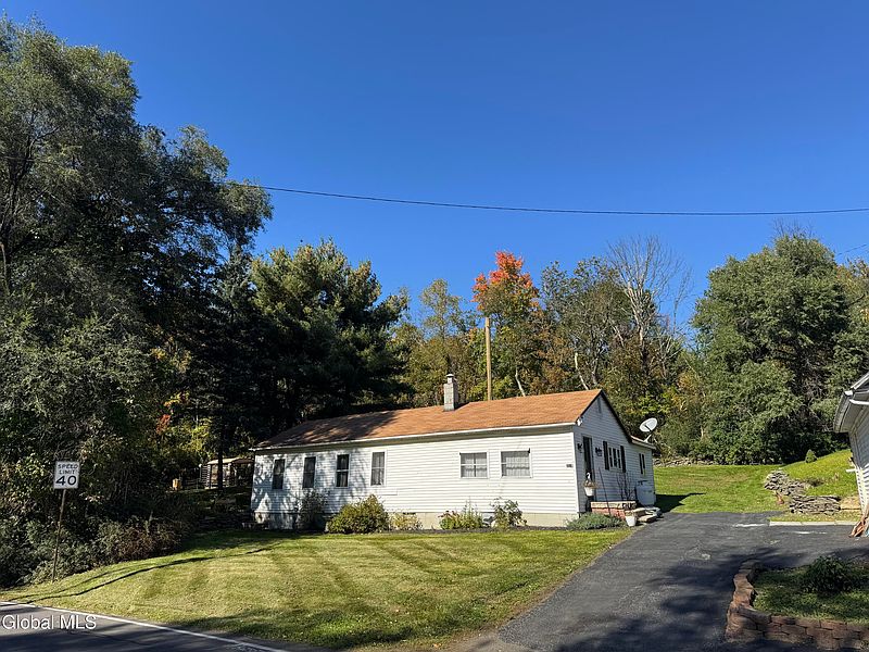 3rd image of 2210 County Route 26