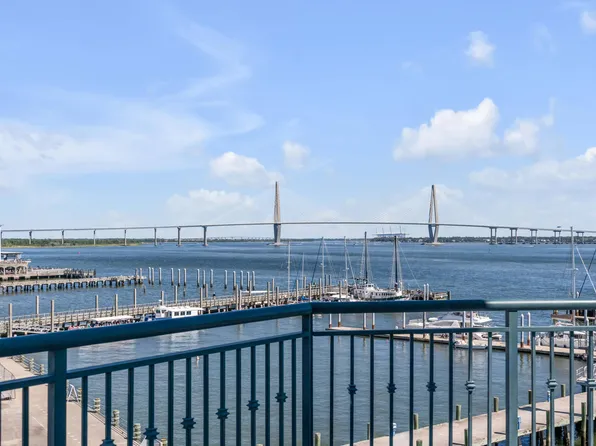 2 Wharfside St APT 5W, Charleston, SC 29401