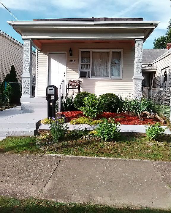 1st image of 2832 Griffiths Ave