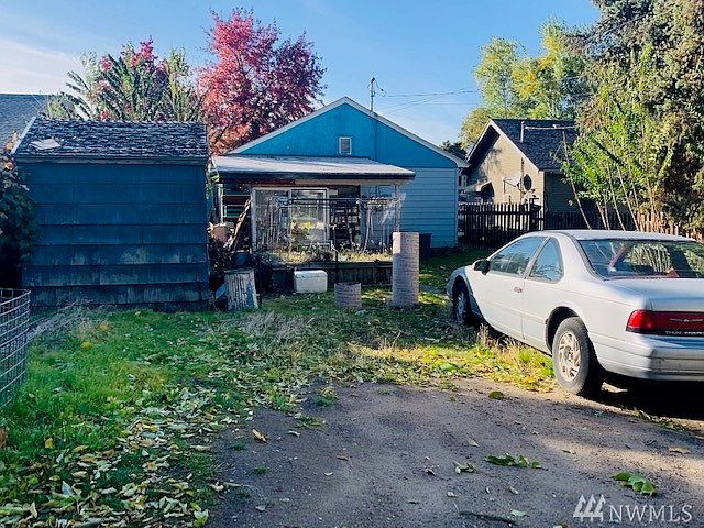 2nd image of 623 Highland Dr