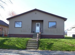 222 W Dale St, Oakland City, IN 47660