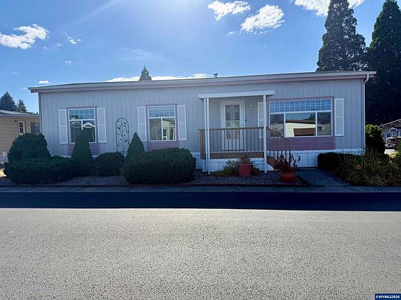 2nd image of 4940 Sunnyside Rd SE #14