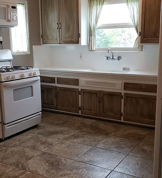 7105 Pearson St — Photo 14