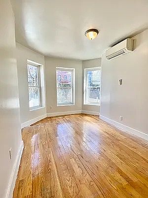 4th image of 351 E 26th St #1