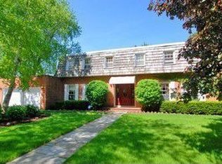 1340 Carol Ln, Deerfield, IL 60015
