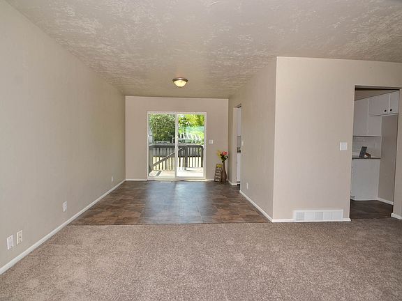 4th image of 6109 W Brook Hollow Dr