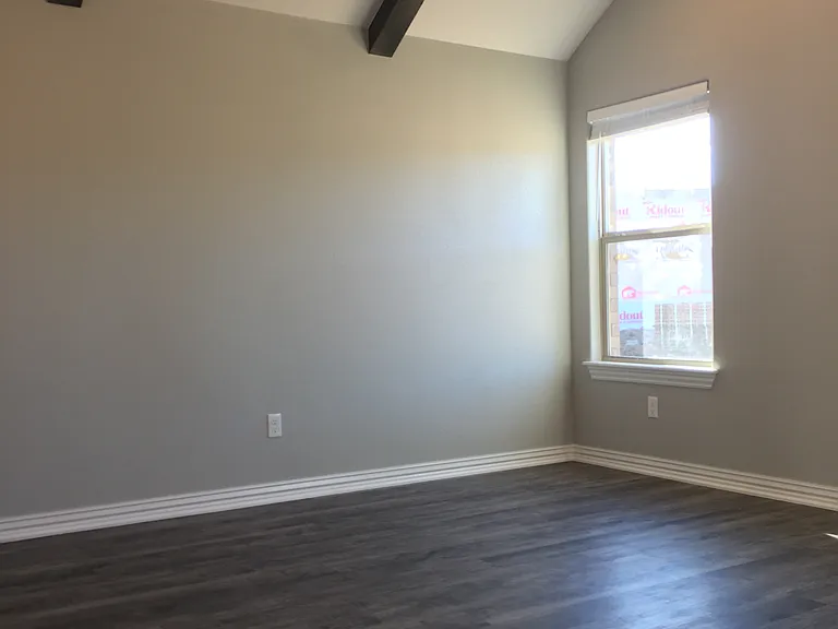 5858 W Luna St — Photo 8