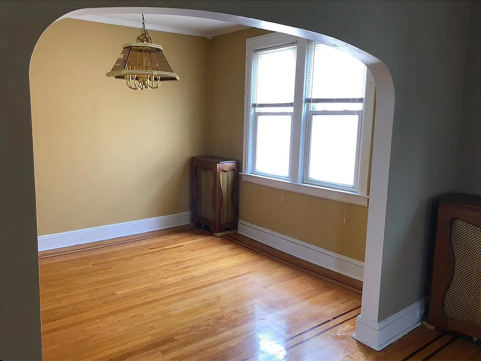 7 Myrtle Ave #2