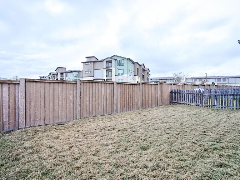 2212 Dillon Pond Ln #A — Photo 38