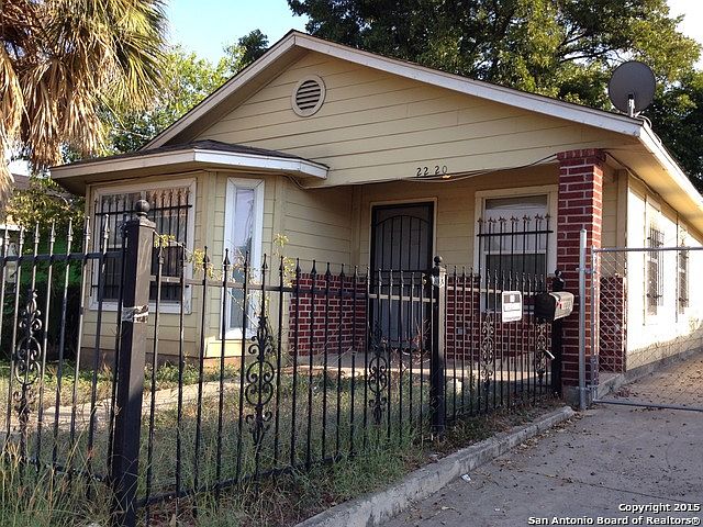 1st image of 2220 S Laredo St