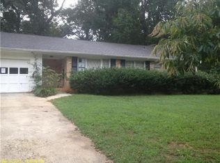 1317 Shirley Dr, Sugar Hill, GA 30518