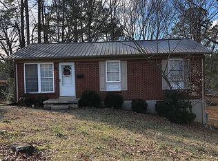 205 Glenhaven Rd, Paris, TN 38242