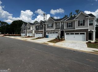 308 Elgin Dr, Lawrenceville, GA 30045