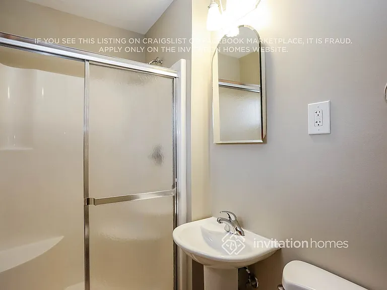 530 Norridge Ln — Photo 16