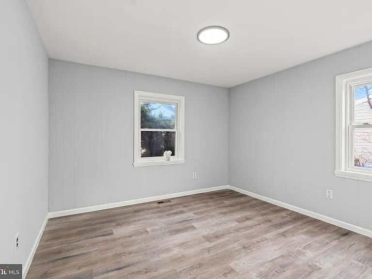 48 Marboro Ln — Photo 13