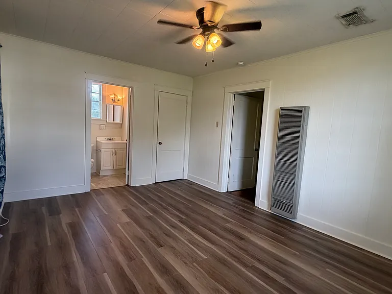 2185 Glasgow Ave — Photo 5