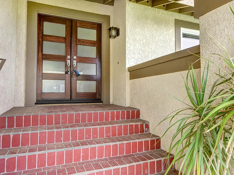 10344 Mignonette St — Photo 2