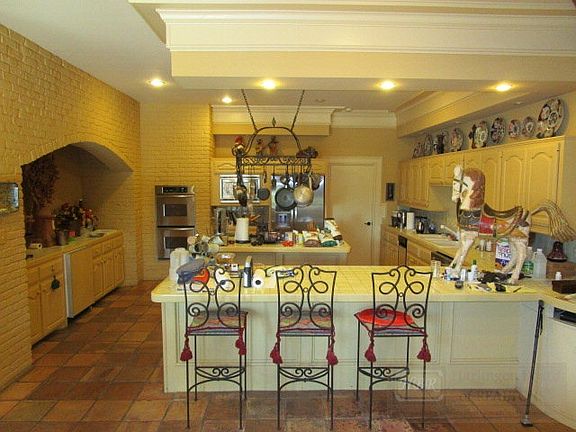 4th image of 1441 Palm Valley Dr E